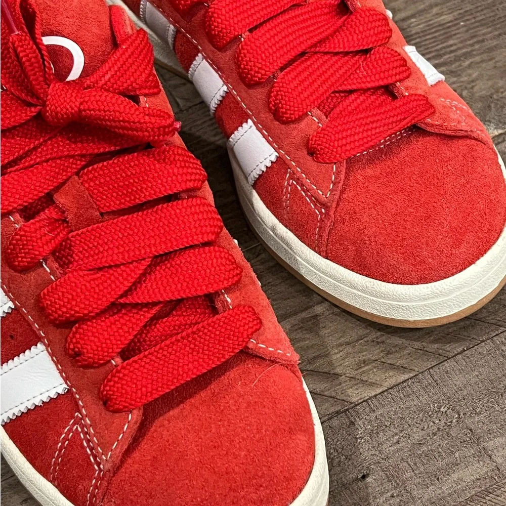 ADIDAS Campus Originals. In almost new condition. Size 8.5 womens 7 mens. - Picture 1 of 5